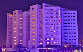 Avari Xpress Gulberg